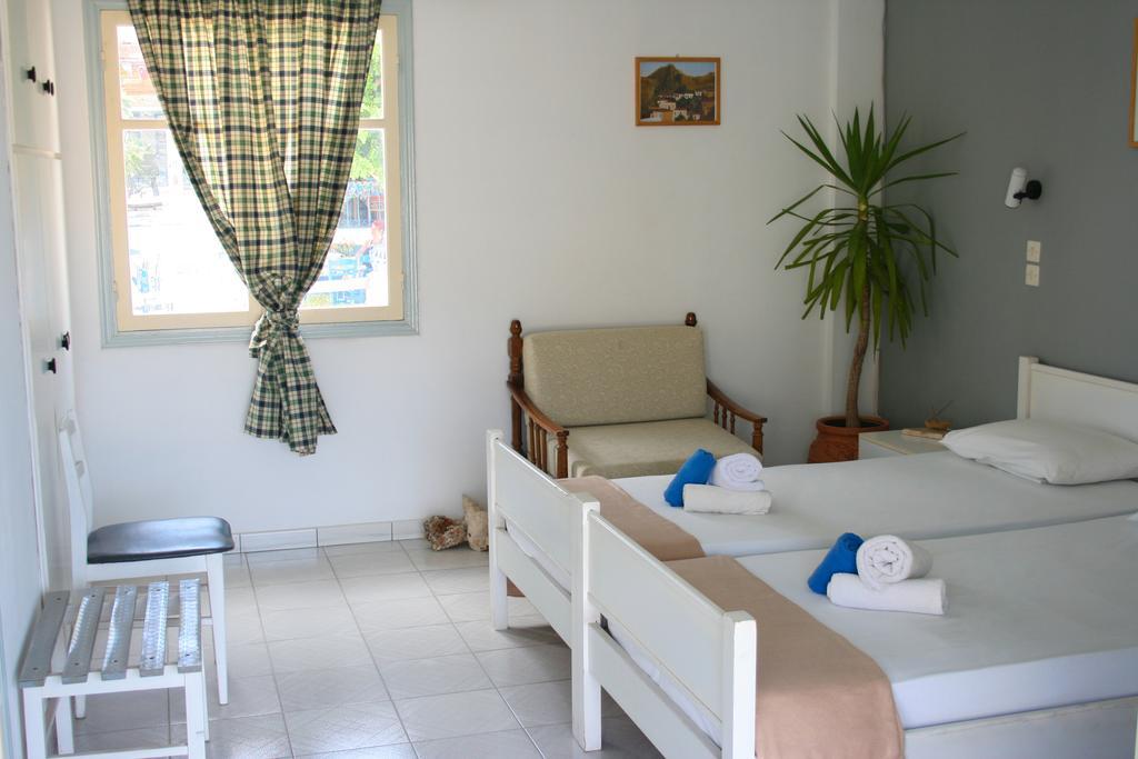 George Apartments Livadia  Bagian luar foto
